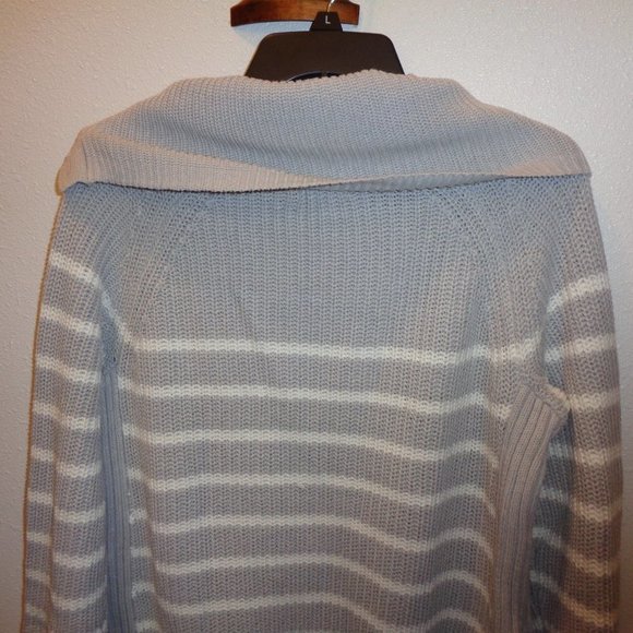CROFT & Barrow Sweater Size Medium - Picture 7 of 9